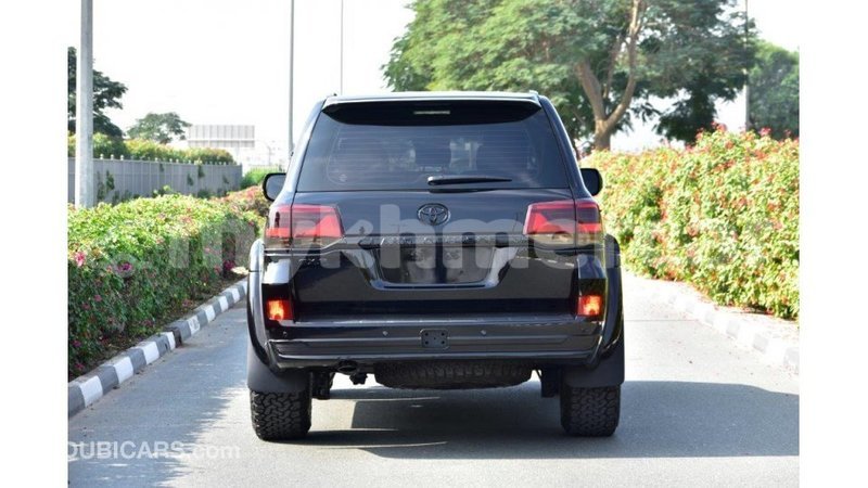 Big with watermark toyota land cruiser kampot province import dubai 2584