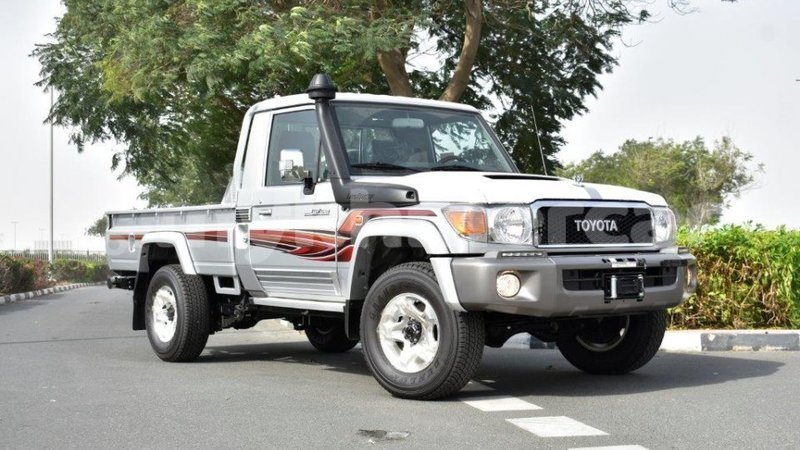 Big with watermark toyota land cruiser kampot province import dubai 2587