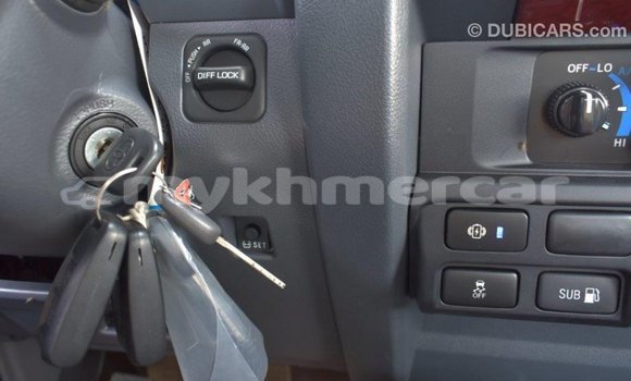Acheter Import Voiture Toyota Land Cruiser Autre à Import - Dubai, Kampot Province Acheter Import Voiture Toyota Land Cruiser Autre à Import - Dubai, Kampot Province