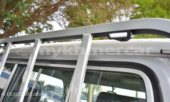 Acheter Import Voiture Toyota Land Cruiser Autre à Import - Dubai, Kampot Province Acheter Import Voiture Toyota Land Cruiser Autre à Import - Dubai, Kampot Province
