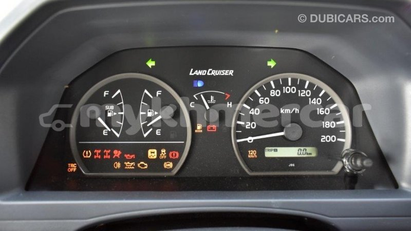 Big with watermark toyota land cruiser kampot province import dubai 2587