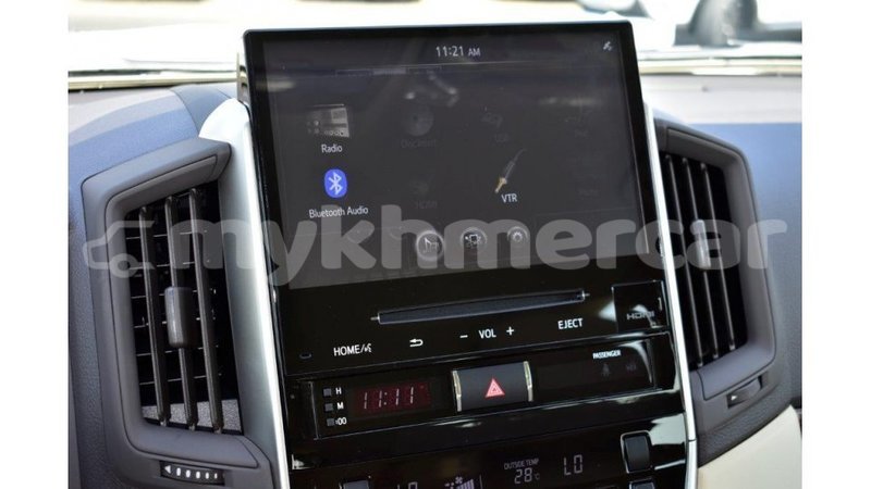 Big with watermark toyota land cruiser kampot province import dubai 2589