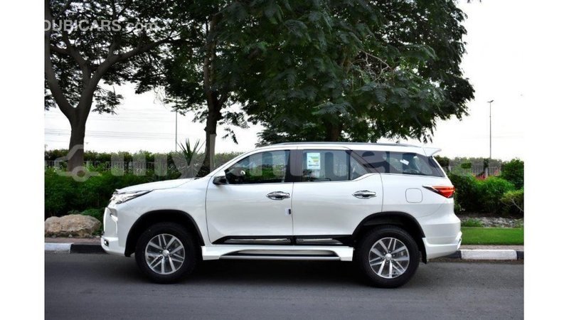 Big with watermark toyota fortuner kampot province import dubai 2590