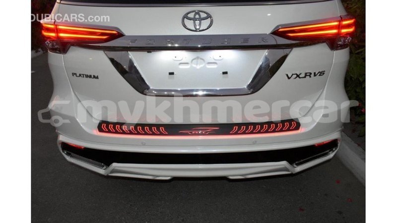 Big with watermark toyota fortuner kampot province import dubai 2590