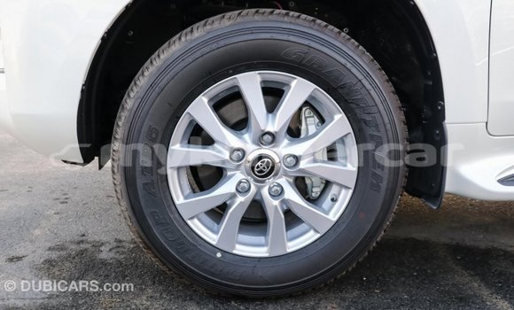 Acheter Import Voiture Toyota Land Cruiser Blanc à Import - Dubai, Kampot Province Acheter Import Voiture Toyota Land Cruiser Blanc à Import - Dubai, Kampot Province