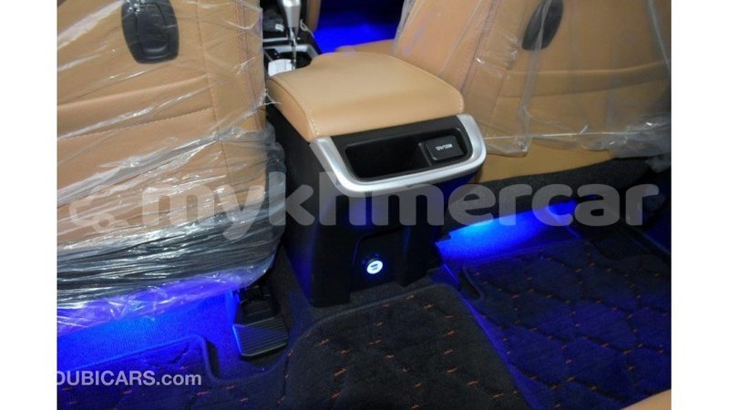 Big with watermark toyota fortuner kampot province import dubai 2590