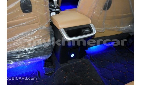 Acheter Import Voiture Toyota Fortuner Blanc à Import - Dubai, Kampot Province Acheter Import Voiture Toyota Fortuner Blanc à Import - Dubai, Kampot Province