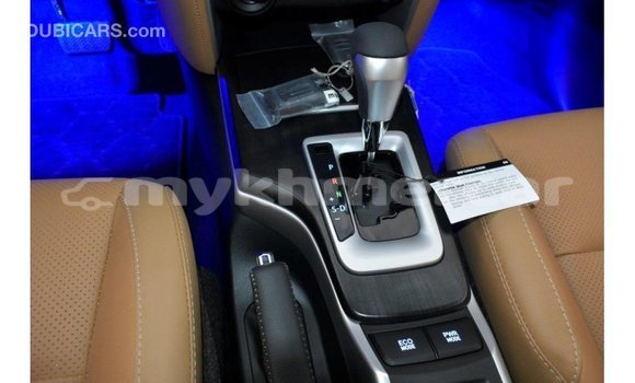Acheter Import Voiture Toyota Fortuner Blanc à Import - Dubai, Kampot Province Acheter Import Voiture Toyota Fortuner Blanc à Import - Dubai, Kampot Province