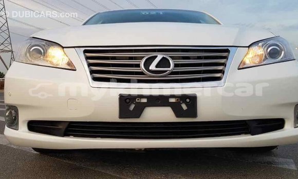 Acheter Import Voiture Lexus ES Blanc à Import - Dubai, Kampot Province Acheter Import Voiture Lexus ES Blanc à Import - Dubai, Kampot Province