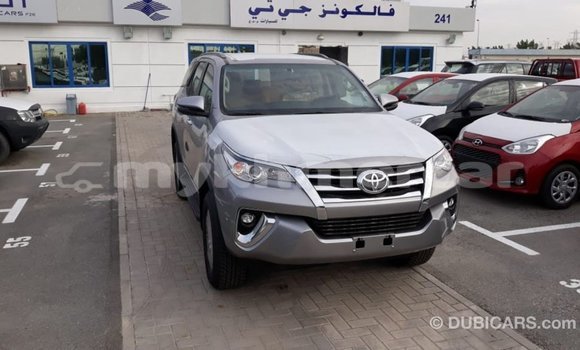 Acheter Import Voiture Toyota Fortuner Autre à Import - Dubai, Kampot Province Acheter Import Voiture Toyota Fortuner Autre à Import - Dubai, Kampot Province