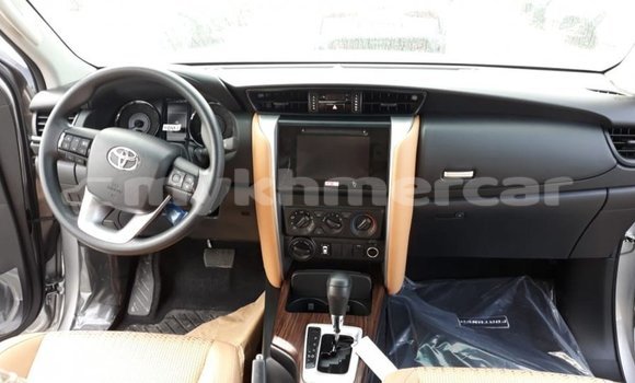 Acheter Import Voiture Toyota Fortuner Autre à Import - Dubai, Kampot Province Acheter Import Voiture Toyota Fortuner Autre à Import - Dubai, Kampot Province