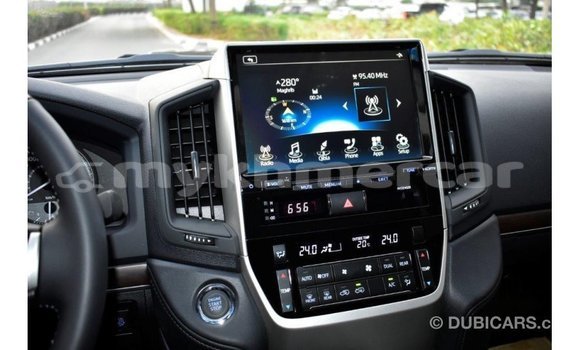 Acheter Import Voiture Toyota Land Cruiser Noir à Import - Dubai, Kampot Province Acheter Import Voiture Toyota Land Cruiser Noir à Import - Dubai, Kampot Province