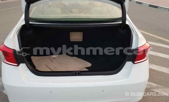 Acheter Import Voiture Lexus ES Blanc à Import - Dubai, Kampot Province Acheter Import Voiture Lexus ES Blanc à Import - Dubai, Kampot Province