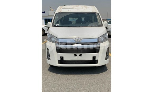 Buy Import Toyota Hiace White Car in Import - Dubai in Kampot Province Buy Import Toyota Hiace White Car in Import - Dubai in Kampot Province