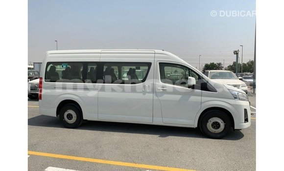 Buy Import Toyota Hiace White Car in Import - Dubai in Kampot Province Buy Import Toyota Hiace White Car in Import - Dubai in Kampot Province