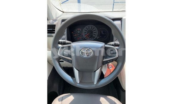 Buy Import Toyota Hiace White Car in Import - Dubai in Kampot Province Buy Import Toyota Hiace White Car in Import - Dubai in Kampot Province