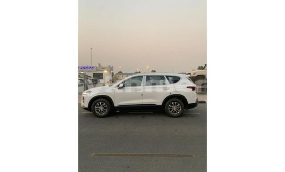 Buy Import Hyundai Santa Fe White Car in Import - Dubai in Kampot Province Buy Import Hyundai Santa Fe White Car in Import - Dubai in Kampot Province