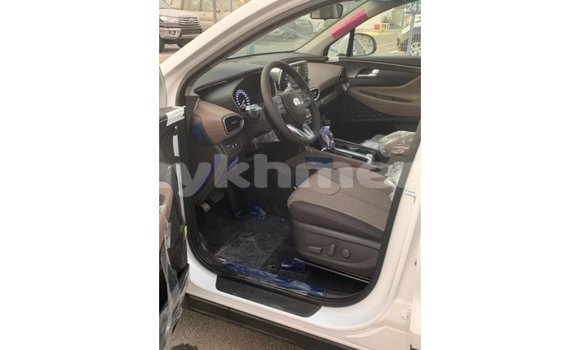 Buy Import Hyundai Santa Fe White Car in Import - Dubai in Kampot Province Buy Import Hyundai Santa Fe White Car in Import - Dubai in Kampot Province