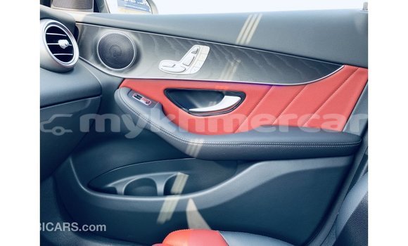 Acheter Import Voiture Mercedes-Benz GLC Noir à Import - Dubai, Kampot Province Acheter Import Voiture Mercedes-Benz GLC Noir à Import - Dubai, Kampot Province