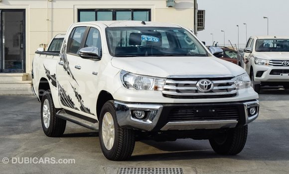 Acheter Import Voiture Toyota Hilux Blanc à Import - Dubai, Kampot Province Acheter Import Voiture Toyota Hilux Blanc à Import - Dubai, Kampot Province
