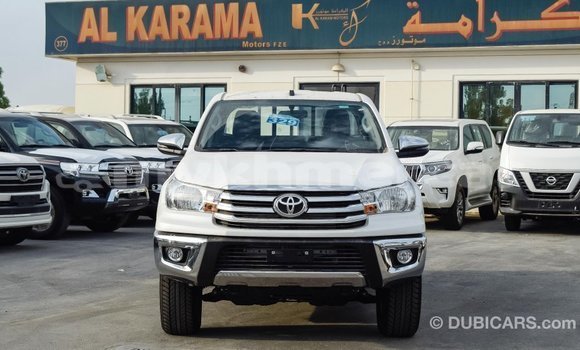 Acheter Import Voiture Toyota Hilux Blanc à Import - Dubai, Kampot Province Acheter Import Voiture Toyota Hilux Blanc à Import - Dubai, Kampot Province