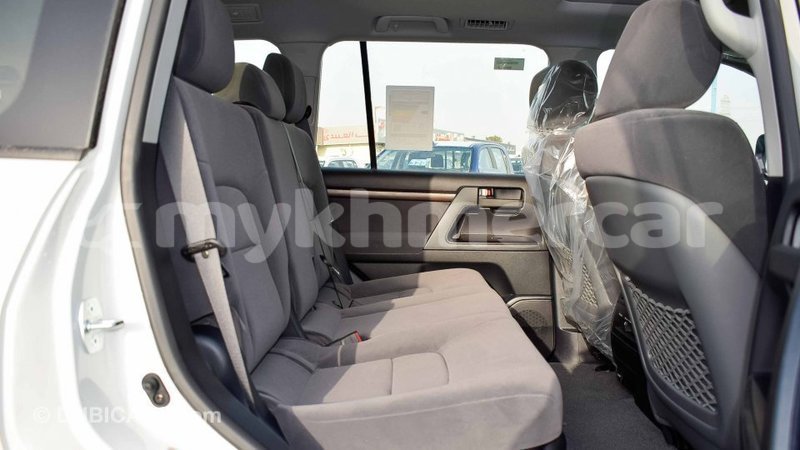 Big with watermark toyota land cruiser kampot province import dubai 2647