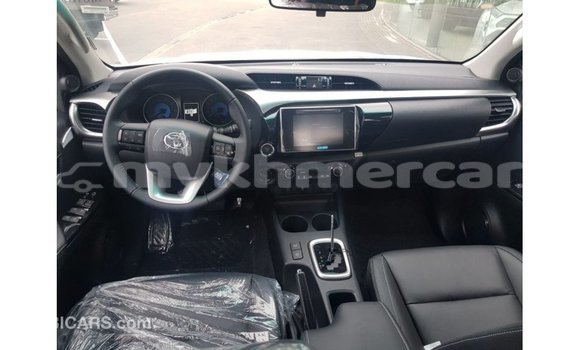 Acheter Import Voiture Toyota Hilux Autre à Import - Dubai, Kampot Province Acheter Import Voiture Toyota Hilux Autre à Import - Dubai, Kampot Province