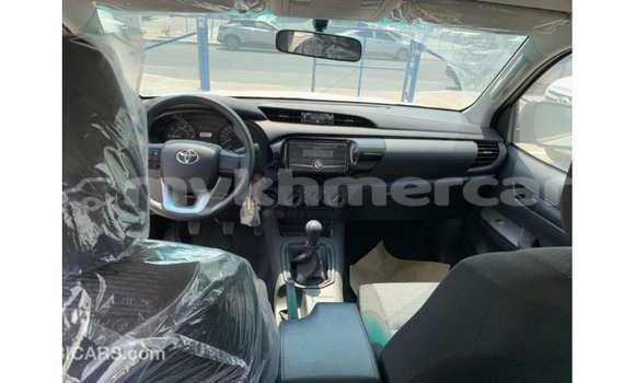 Buy Import Toyota Hilux White Car in Import - Dubai in Kampot Province Buy Import Toyota Hilux White Car in Import - Dubai in Kampot Province