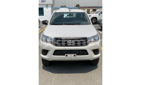 Buy Import Toyota Hilux White Car in Import - Dubai in Kampot Province Buy Import Toyota Hilux White Car in Import - Dubai in Kampot Province