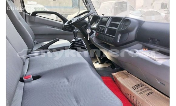 Acheter Import Utilitaire Hino 300 Series Blanc à Import - Dubai, Kampot Province Acheter Import Utilitaire Hino 300 Series Blanc à Import - Dubai, Kampot Province