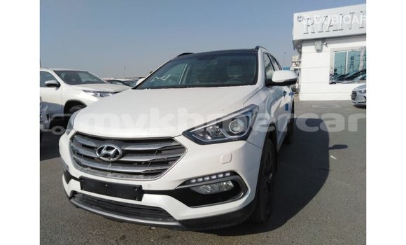 Acheter Import Voiture Hyundai Santa Fe Blanc à Import - Dubai, Kampot Province Acheter Import Voiture Hyundai Santa Fe Blanc à Import - Dubai, Kampot Province
