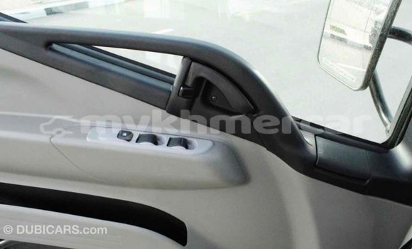 Acheter Import Voiture Mitsubishi i Blanc à Import - Dubai, Kampot Province Acheter Import Voiture Mitsubishi i Blanc à Import - Dubai, Kampot Province