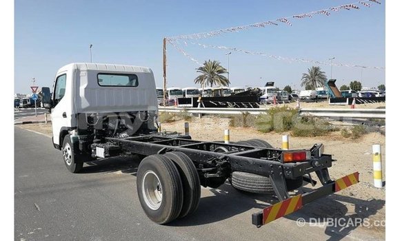 Buy Import Mitsubishi L400 White Truck in Import - Dubai in Kampot Province Buy Import Mitsubishi L400 White Truck in Import - Dubai in Kampot Province