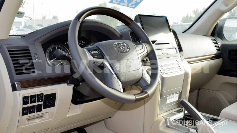 Big with watermark toyota land cruiser kampot province import dubai 2668