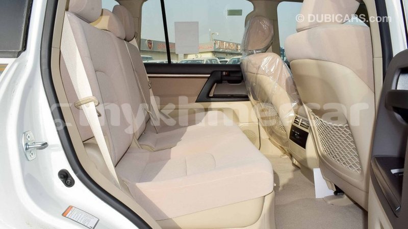 Big with watermark toyota land cruiser kampot province import dubai 2668