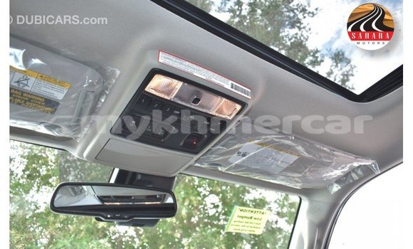 Acheter Import Utilitaire Toyota HiAce Noir à Import - Dubai, Kampot Province Acheter Import Utilitaire Toyota HiAce Noir à Import - Dubai, Kampot Province