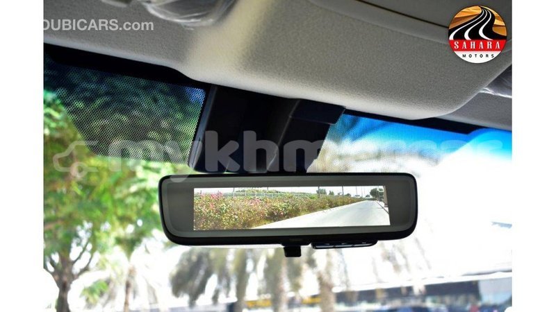 Big with watermark toyota granvia kampot province import dubai 2681
