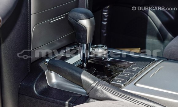 Acheter Import Voiture Toyota Land Cruiser Noir à Import - Dubai, Kampot Province Acheter Import Voiture Toyota Land Cruiser Noir à Import - Dubai, Kampot Province