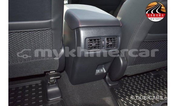 Acheter Import Utilitaire Toyota HiAce Blanc à Import - Dubai, Kampot Province Acheter Import Utilitaire Toyota HiAce Blanc à Import - Dubai, Kampot Province