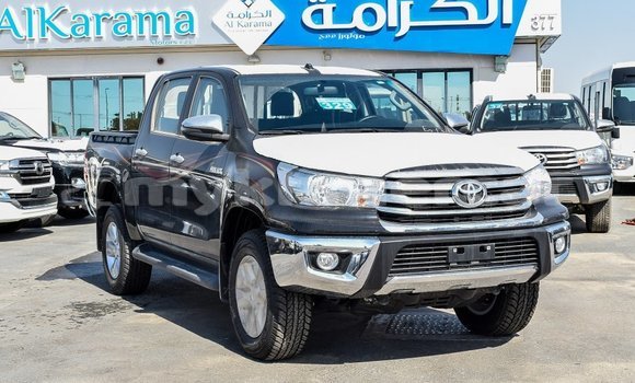 Acheter Import Voiture Toyota Hilux Noir à Import - Dubai, Kampot Province Acheter Import Voiture Toyota Hilux Noir à Import - Dubai, Kampot Province