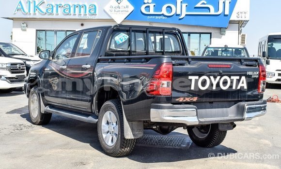 Acheter Import Voiture Toyota Hilux Noir à Import - Dubai, Kampot Province Acheter Import Voiture Toyota Hilux Noir à Import - Dubai, Kampot Province