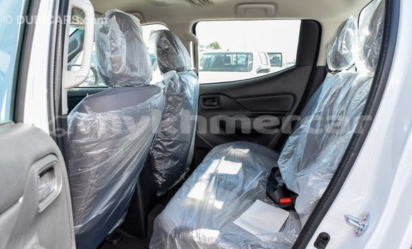 Acheter Import Voiture Mitsubishi L200 Blanc à Import - Dubai, Kampot Province Acheter Import Voiture Mitsubishi L200 Blanc à Import - Dubai, Kampot Province