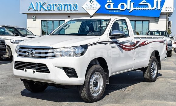 Acheter Import Voiture Toyota Hilux Blanc à Import - Dubai, Kampot Province Acheter Import Voiture Toyota Hilux Blanc à Import - Dubai, Kampot Province