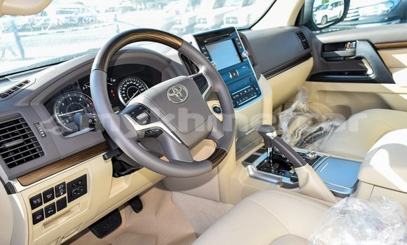 Acheter Import Voiture Toyota Land Cruiser Noir à Import - Dubai, Kampot Province Acheter Import Voiture Toyota Land Cruiser Noir à Import - Dubai, Kampot Province