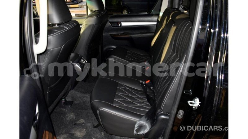 Big with watermark toyota hilux kampot province import dubai 2724