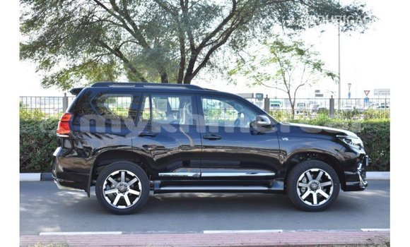 Acheter Import Voiture Toyota Prado Noir à Import - Dubai, Kampot Province Acheter Import Voiture Toyota Prado Noir à Import - Dubai, Kampot Province