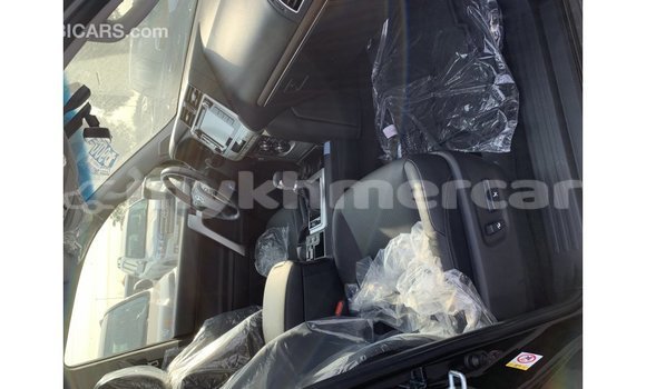 Acheter Import Voiture Toyota Prado Noir à Import - Dubai, Kampot Province Acheter Import Voiture Toyota Prado Noir à Import - Dubai, Kampot Province