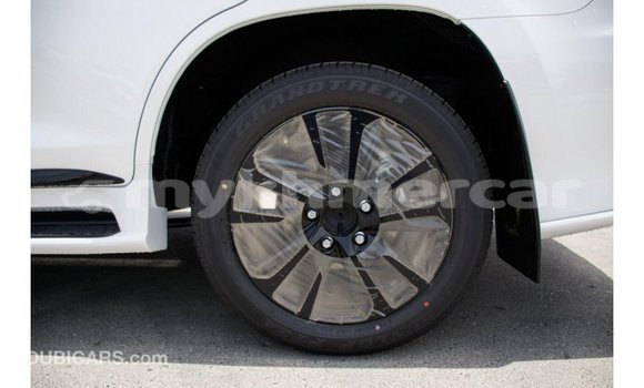 Acheter Import Voiture Lexus LX Blanc à Import - Dubai, Kampot Province Acheter Import Voiture Lexus LX Blanc à Import - Dubai, Kampot Province