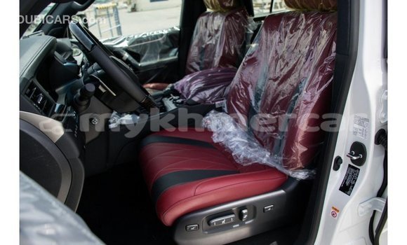Acheter Import Voiture Lexus LX Blanc à Import - Dubai, Kampot Province Acheter Import Voiture Lexus LX Blanc à Import - Dubai, Kampot Province