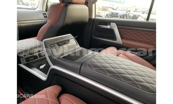 Buy Import Toyota Land Cruiser Black Car in Import - Dubai in Kampot Province Buy Import Toyota Land Cruiser Black Car in Import - Dubai in Kampot Province